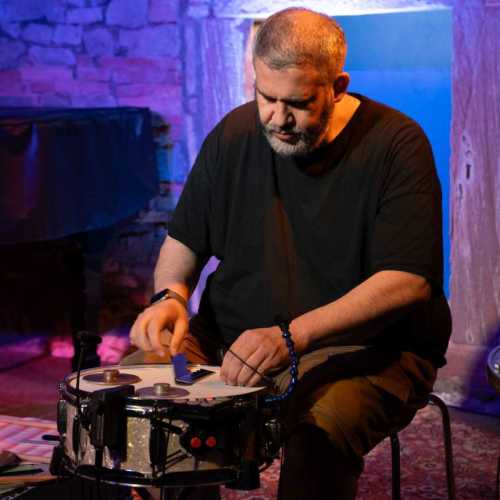 INMM Darmstadt
79. Frühjahrstagung 8.-11.4.2026  „echt“

10.4.2026
Gewölbekeller des Jazzinstituts Darmstadt
Nachtkonzert

Rodrigo Constanzo